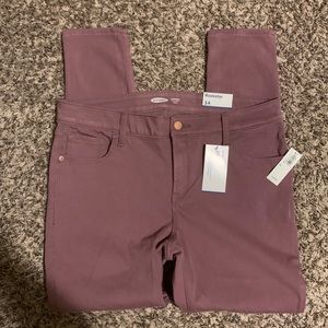 *NWT* Old Navy Mauve Jeans